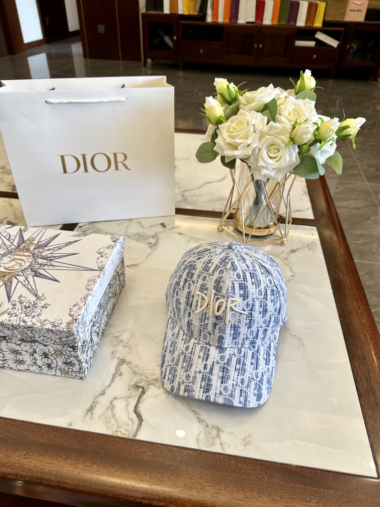 dior hat model 18